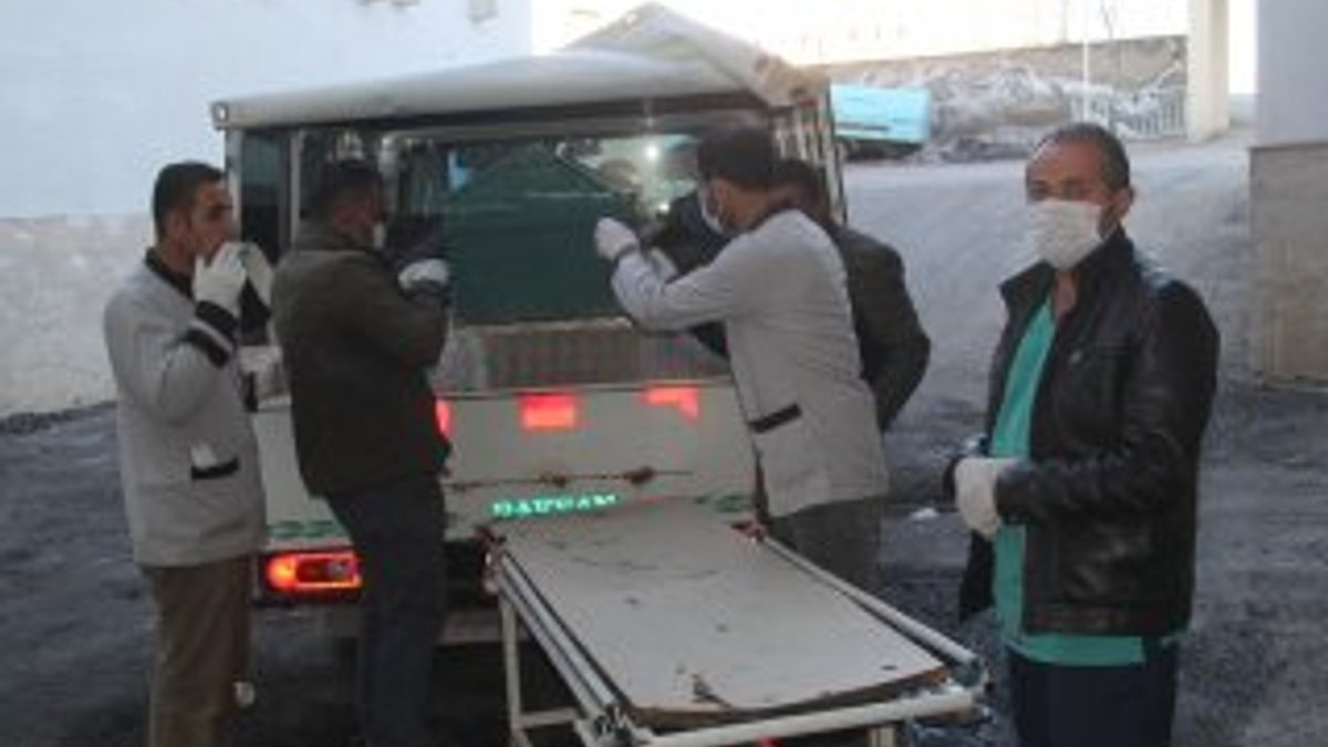 Van'da 6 göçmen donarak hayatını kaybetti
