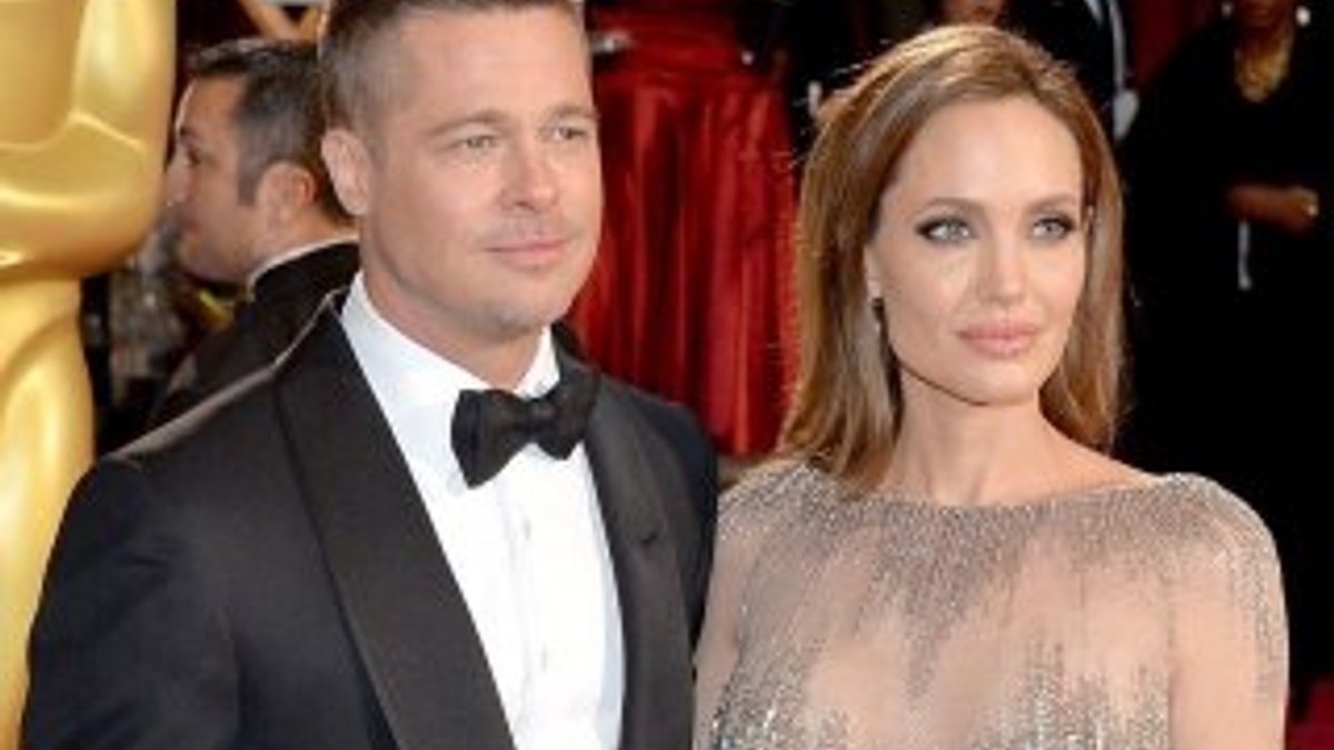 Angelina Jolie boşanmayı uzatıyor