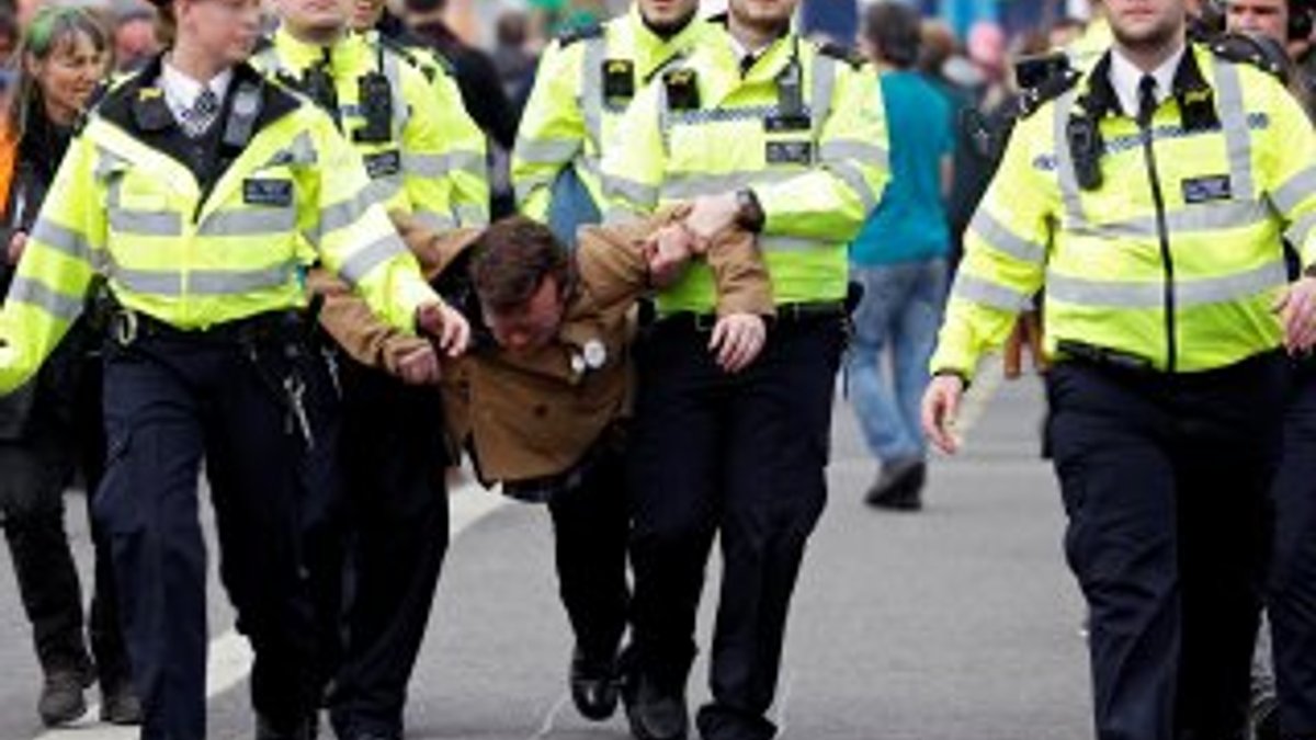 Londra'da çevreci işgal eylemi: 113 gözaltı