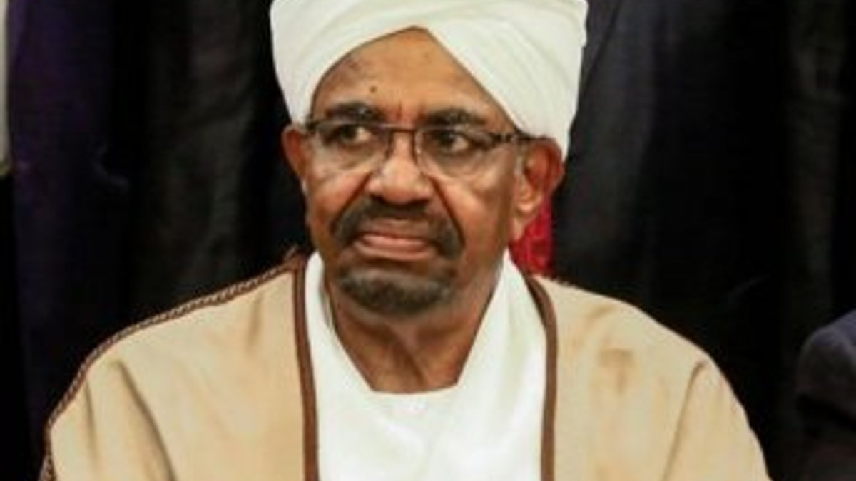 Sudan'da devrik lider hapishaneye nakledildi