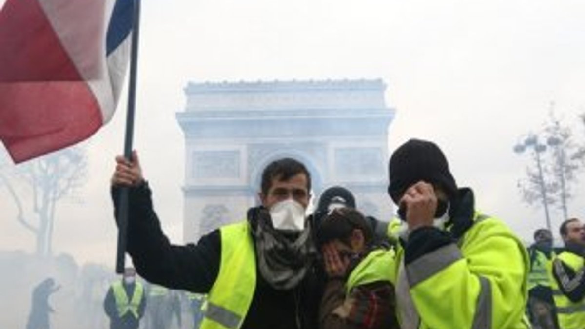 Fransa'da sarı yeleklilerin eylemine ilişkin soruşturma