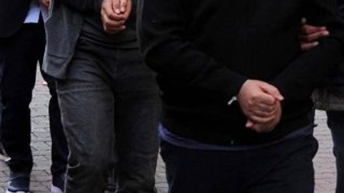Bursa'da ayakkabısına sakladığı uyuşturucuyla yakalandı