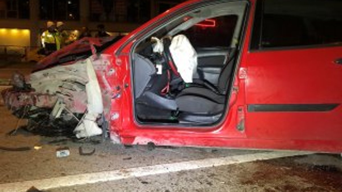 Kaza yerindeki 5 kişiye başka bir araç çarptı