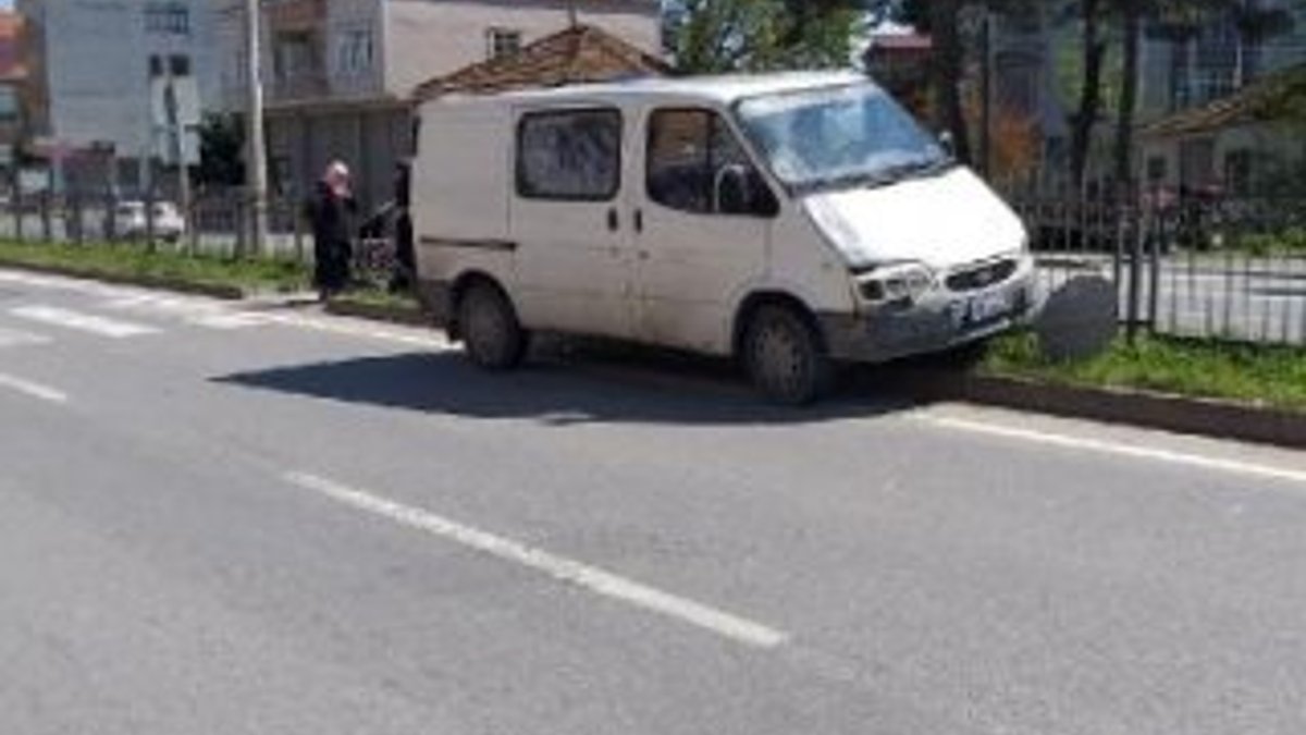 Samsun'da minibüs bisikletliye çarptı