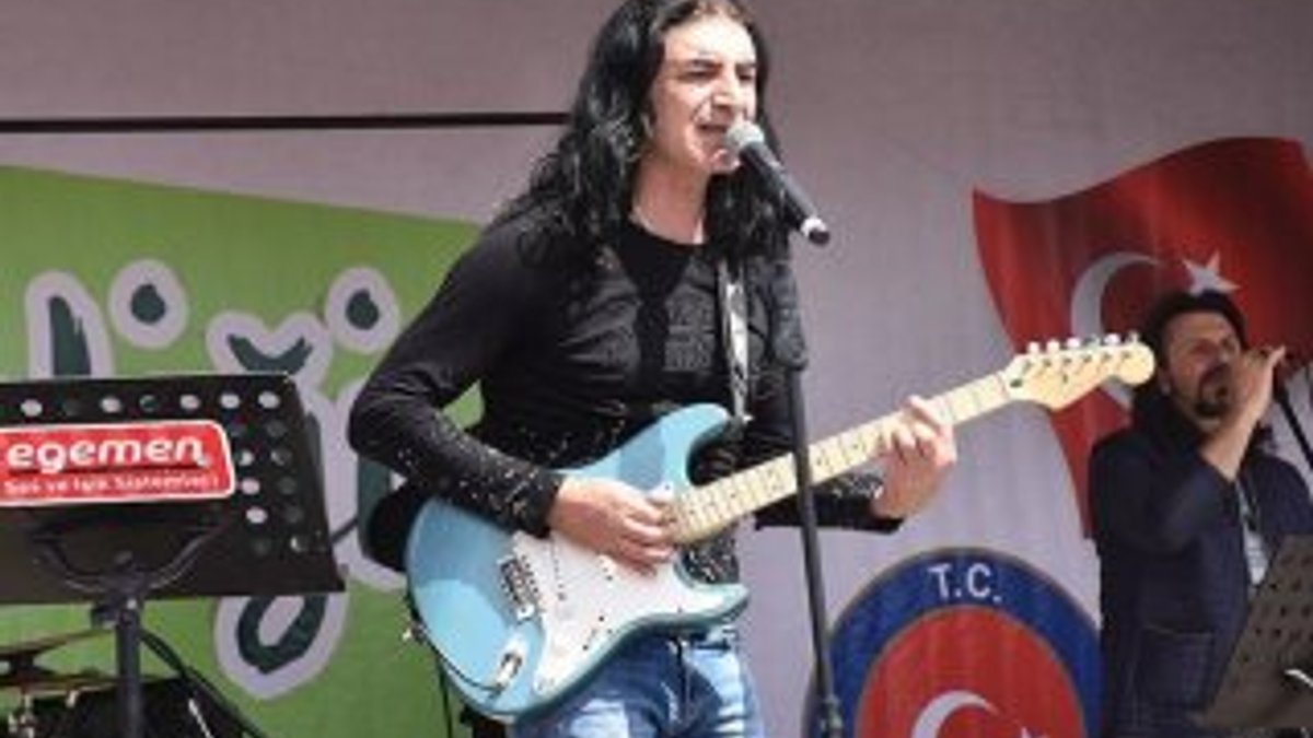 Murat Kekilli'den Suriye'de 23 Nisan konseri
