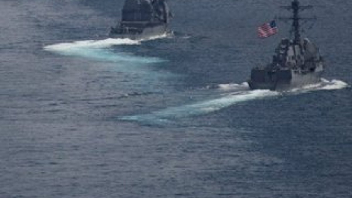 ABD savaş gemileri her yerde: Tayvan Boğazı'ndan geçtiler