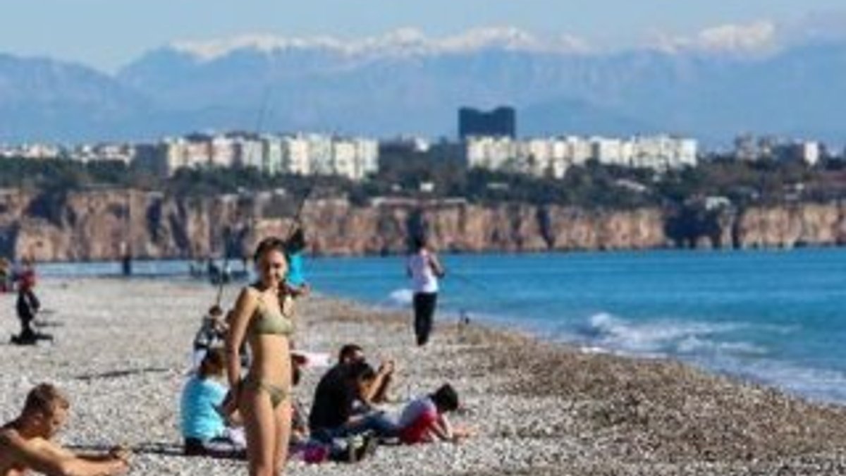 Antalya bir ayda 1 milyon turist ağırladı