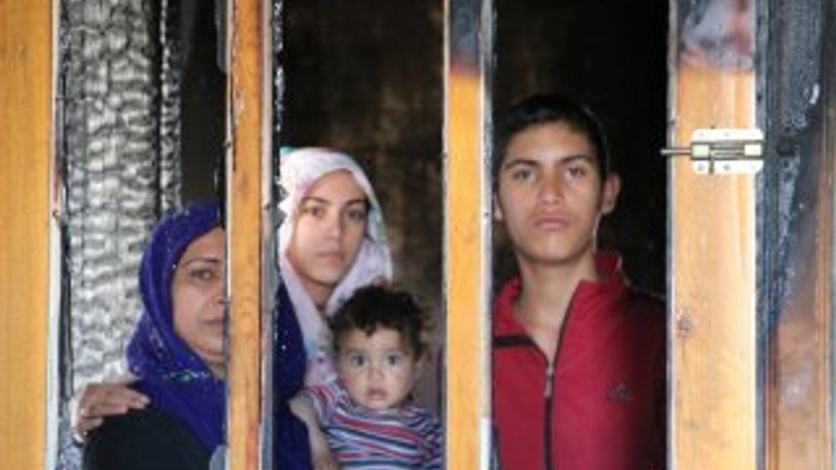 Şanlıurfa'da evi yanan 15 kişilik aile yardım bekliyor