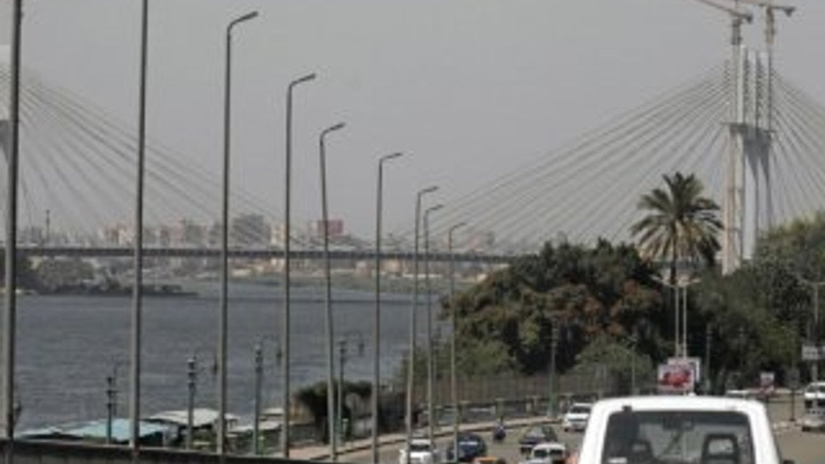Sisi'nin kendi gravürlerinden asma köprü