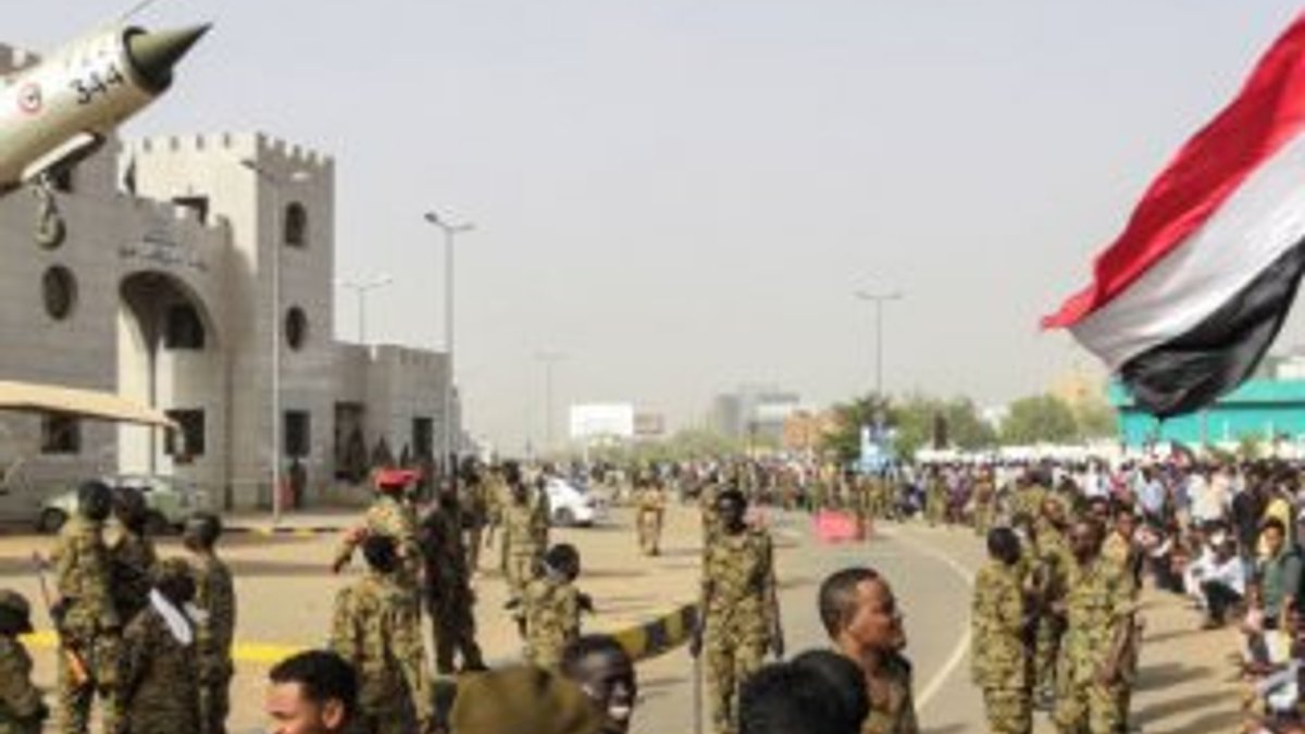Sudan Askeri Konseyi sivil kanatla yeniden görüşüyor