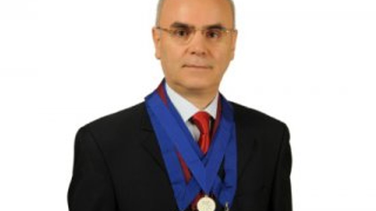 Doç. Dr. Ahmet Yıldızhan: Boyun fıtığı hakkında her şey