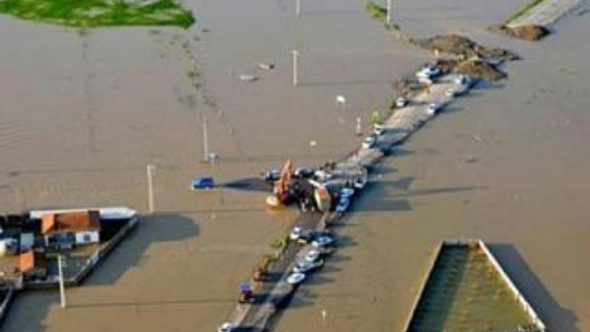 İran'da yağış ve yıldırımlar 22 can aldı