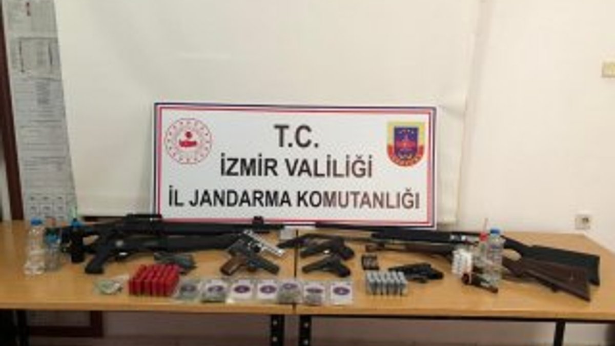 İzmir merkezli 2 ilde uyuşturucu operasyonu: 22 gözaltı
