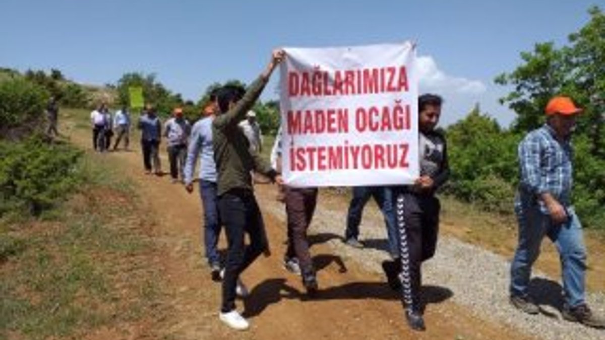 Elazığ'da köylülerden, maden ocağı eylemi