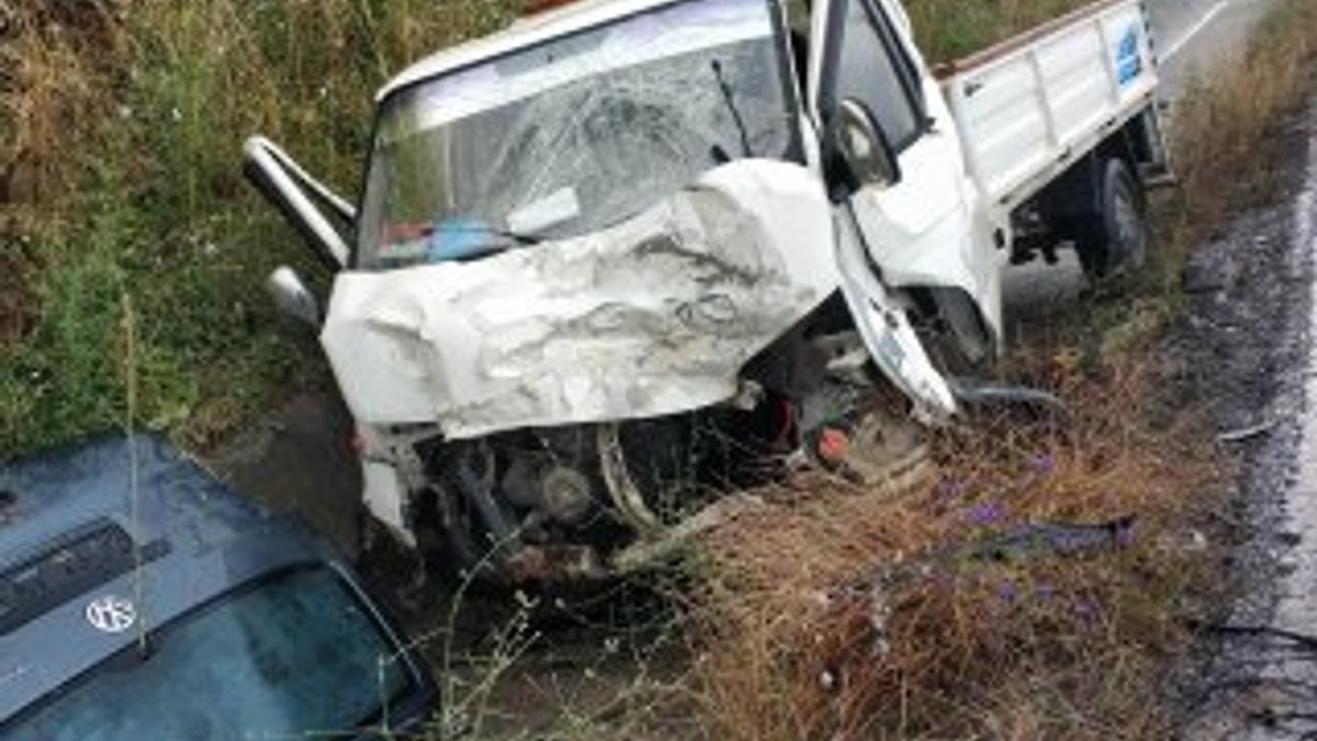 Samsun'da kamyonet ve tır kazası: 3 yaralı