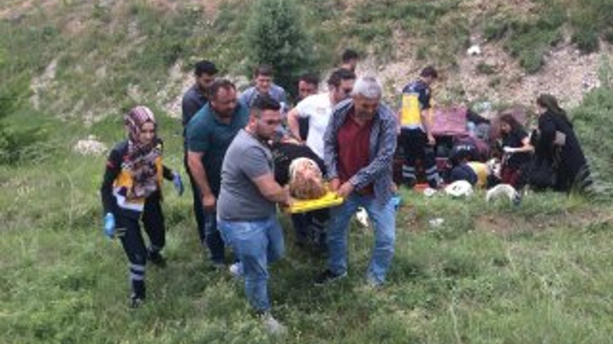 Sivas'ta araç şarampole yuvarlandı: 1 ölü