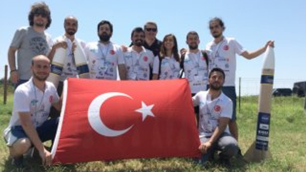 NASA'nın uydu yarışmasının şampiyonu ve ikincisi Türkiye'den