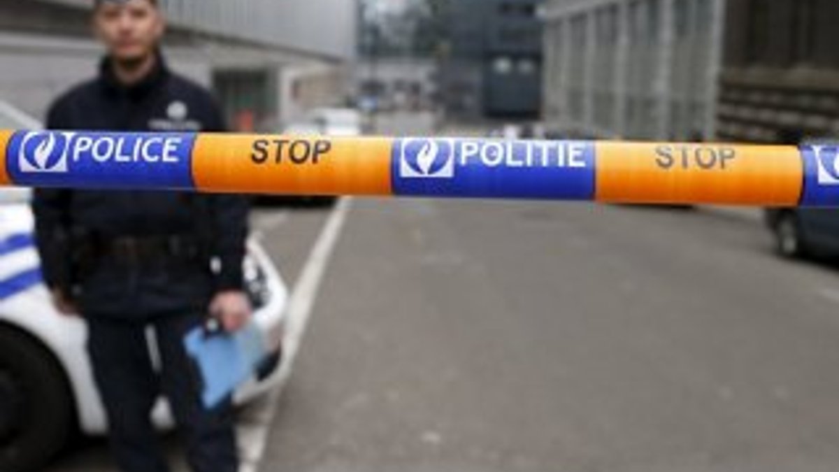 Belçika'da mahkemeye çıkarılan mülteci kendini yaktı