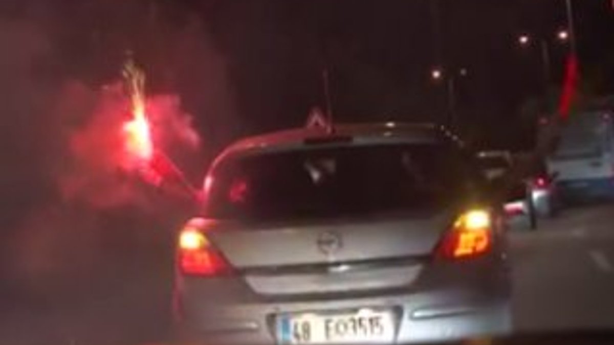 Ankara'da trafik magandaları otomobil içinde meşale yaktı