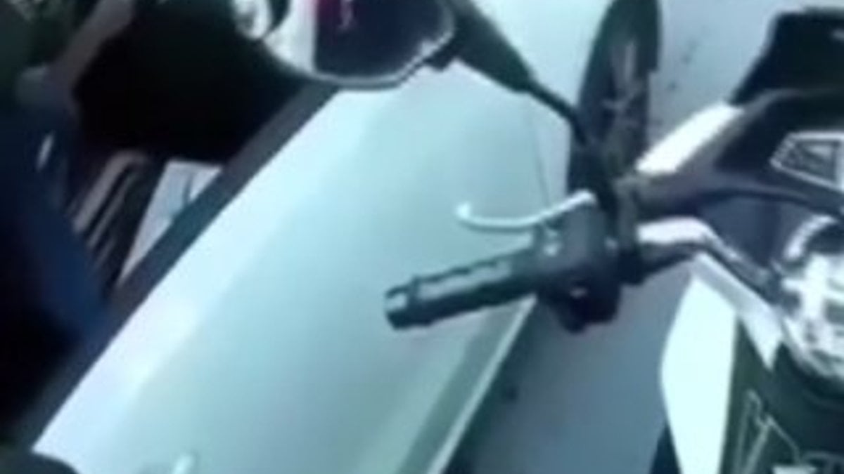 Şişli'de kadın sürücüden motosikletliye ilginç tepki