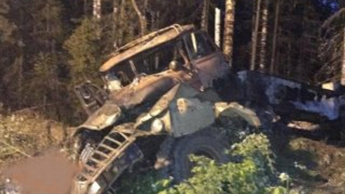 Rusya'da akaryakıt tankeri kaza yaptı: 4 ölü, 10 yaralı