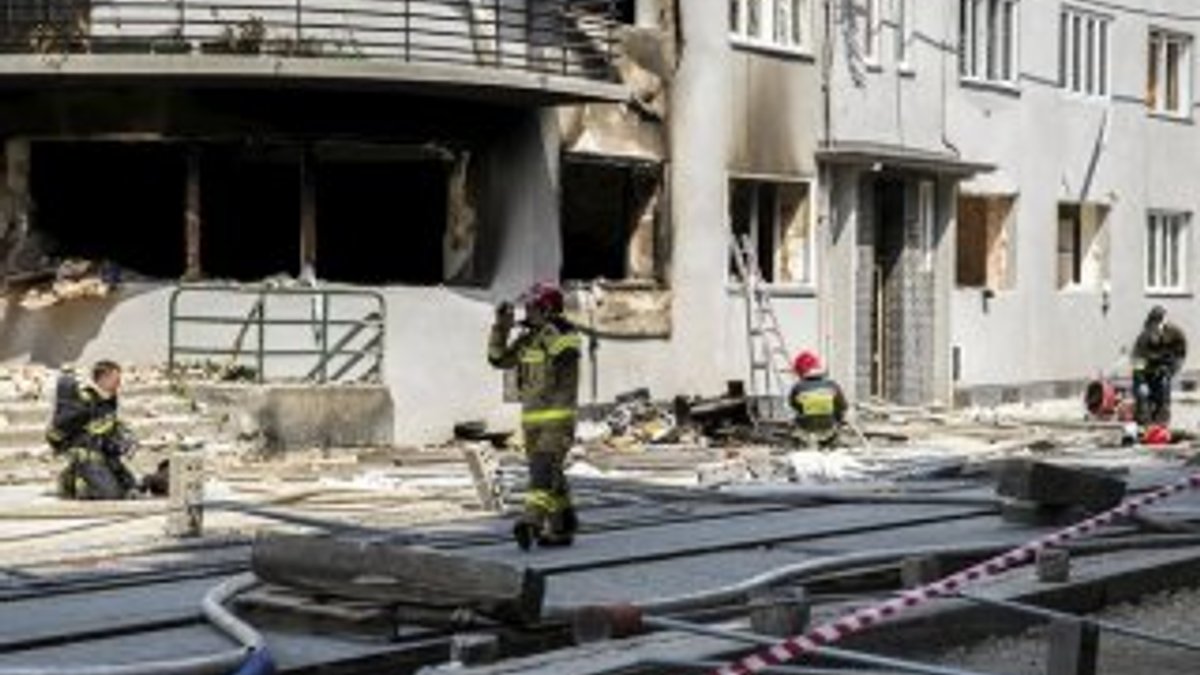 Polonya'da bir binada gaz patlaması: 3 ölü