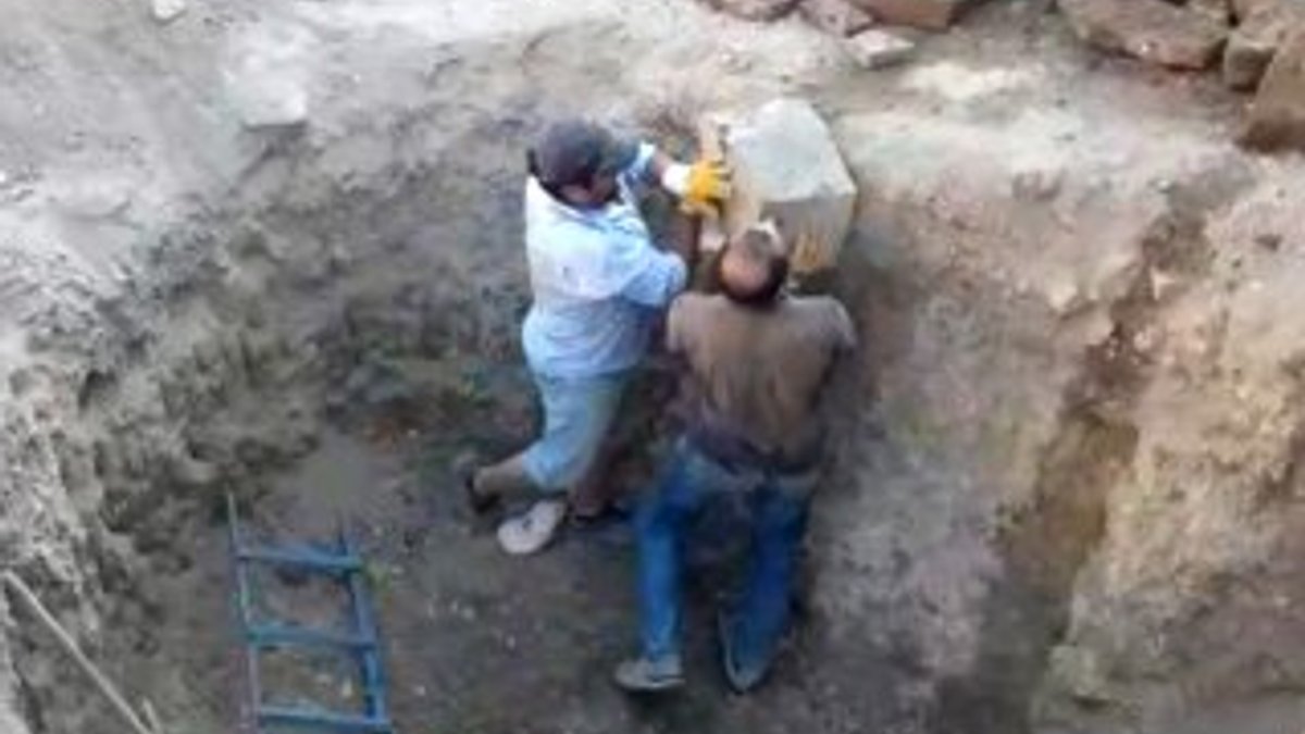 Elazığ'da kaçak kazı yapanlar drone'lara yakalandı