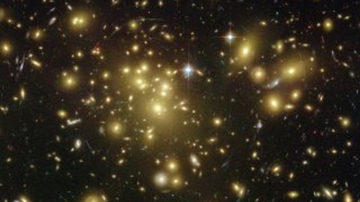 Yapay zeka, milyonlarca ışık yılı uzaklıktaki galaksileri görüntüledi