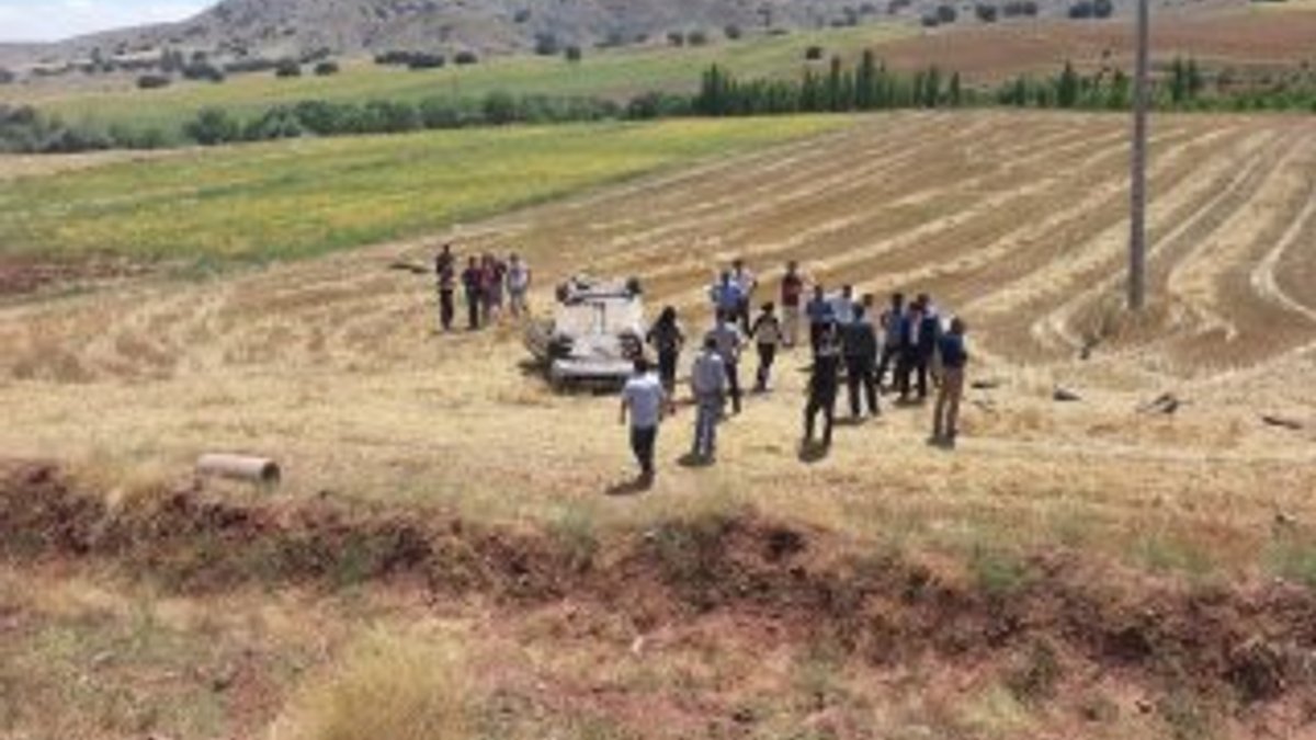 Kırşehir'de otomobil şarampole devrildi: 3 ölü