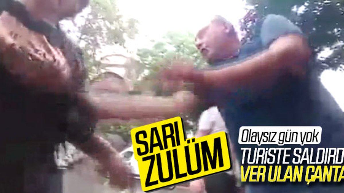 Beyoğlu'nda bir taksici turisti darbetti