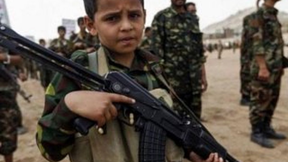 Yemen'de Husiler 30 binden fazla çocuğu silah altına aldı