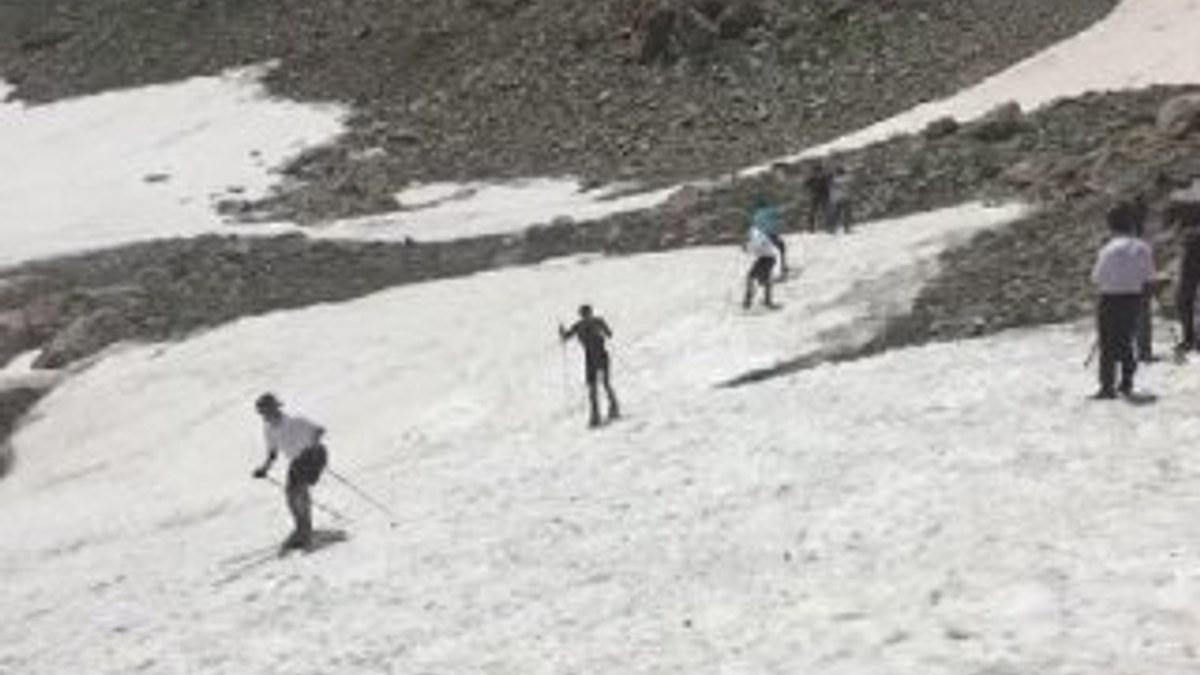 Van'da temmuz ayında kayak yaptılar