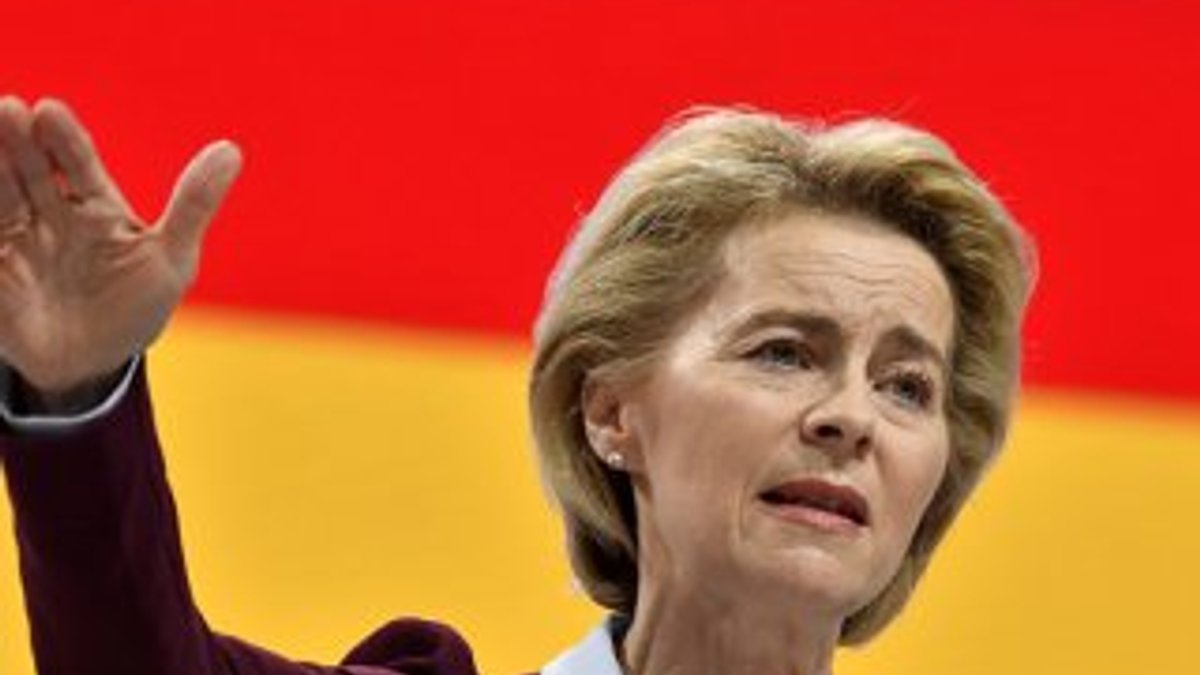AB Komisyonu Başkanlığına Ursula von der Leyen seçildi