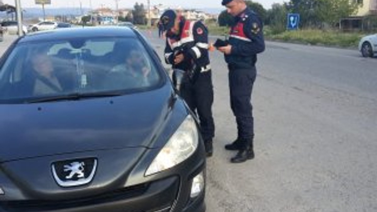 Balıkesir'de aranan suçlulara operasyon: 71 gözaltı