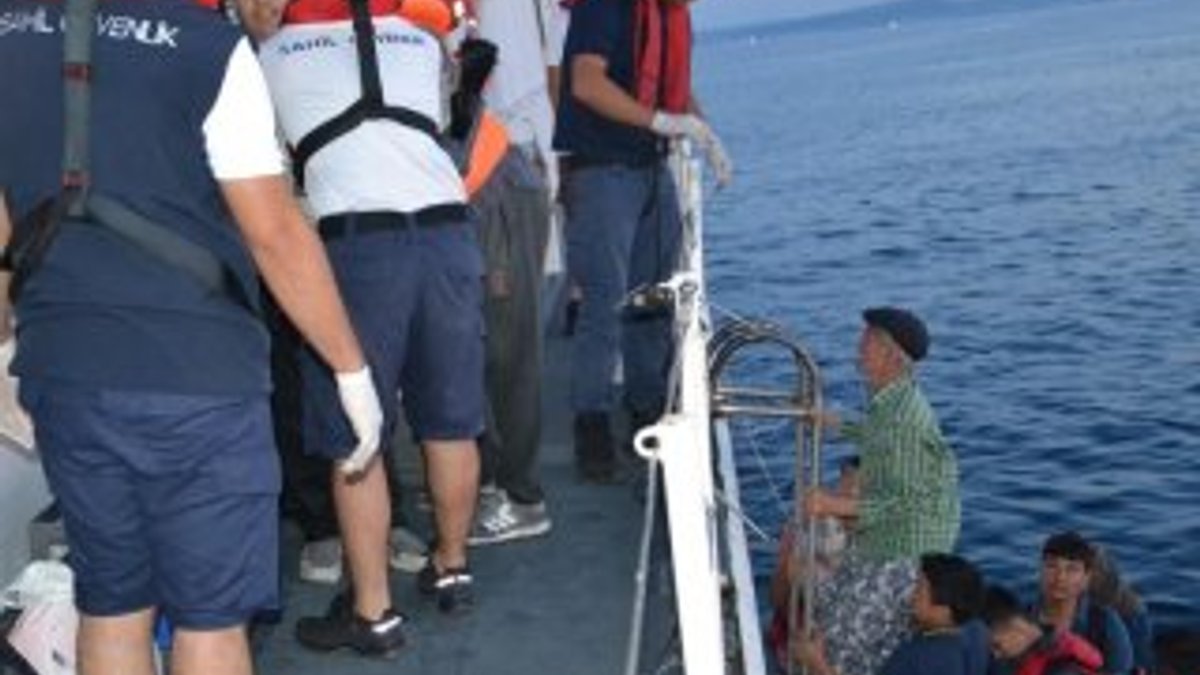 Ayvalık'ta 40 göçmen yakalandı
