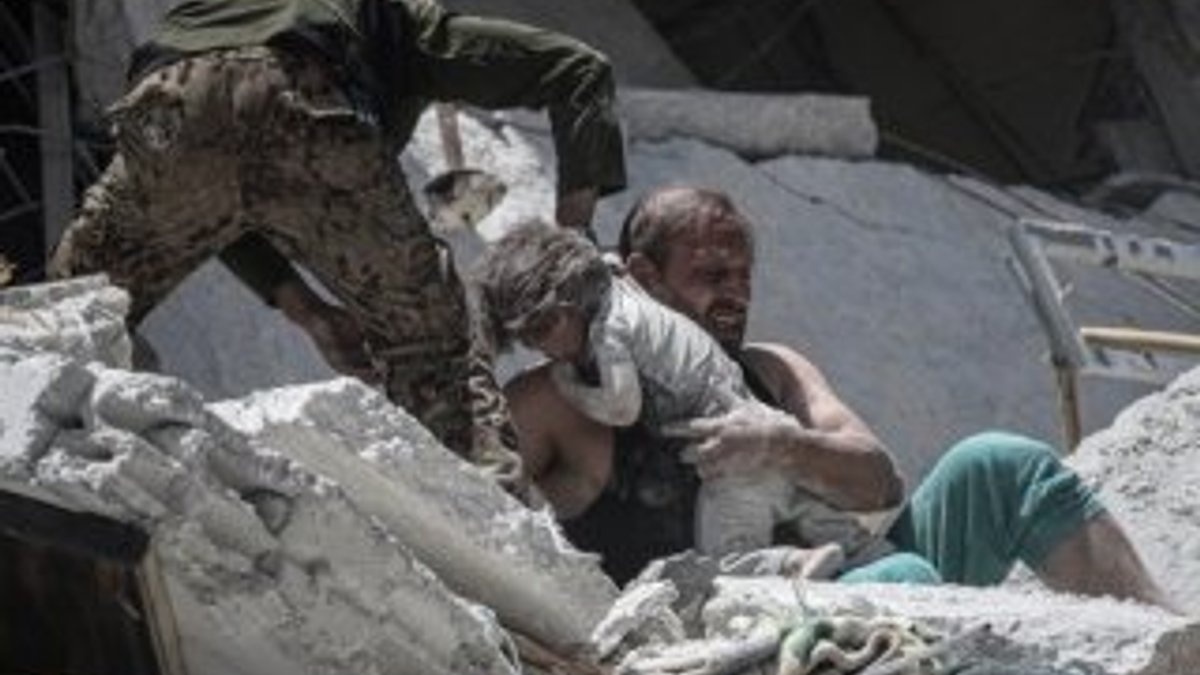 Esad İdlib'e hava saldırılarını sürdürüyor: 2 ölü