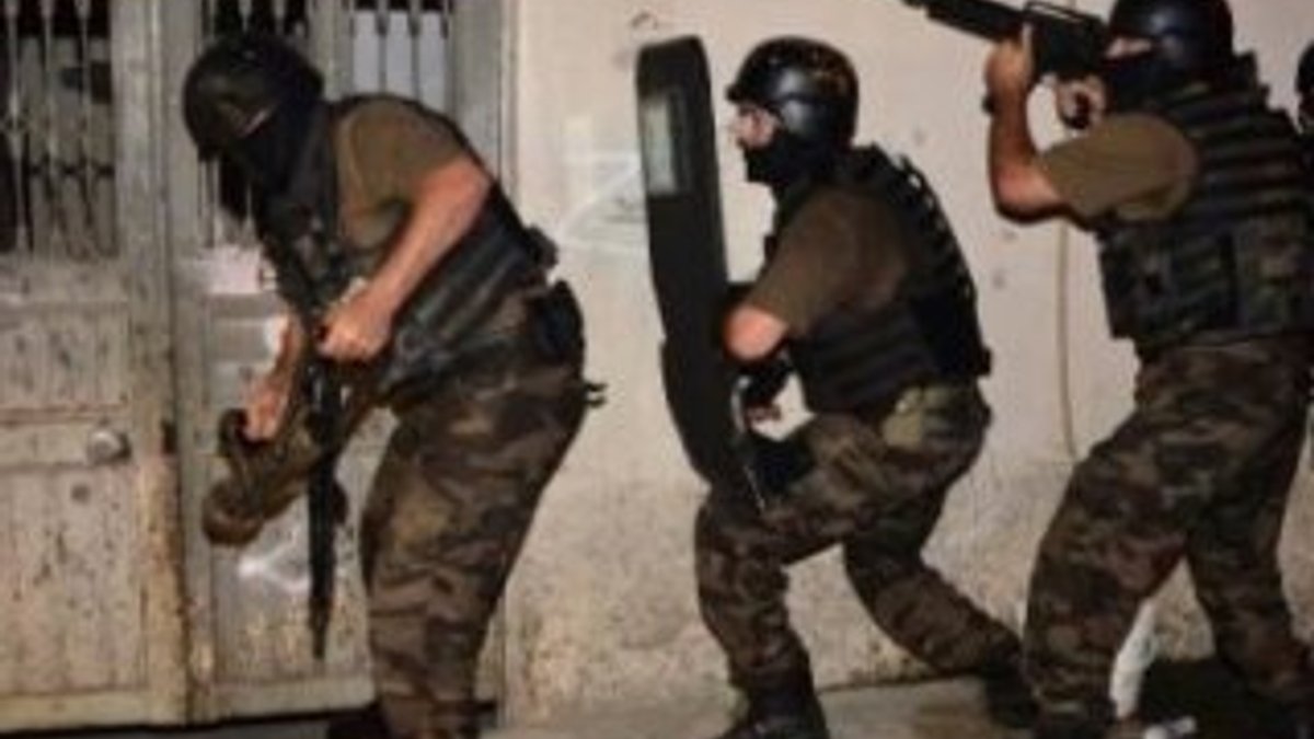 Kilis'te terör operasyonu: 3 tutuklama