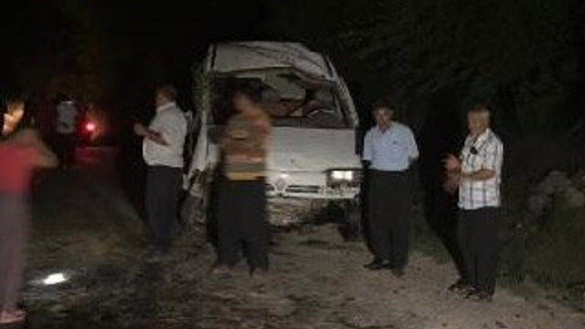 Osmaniye'de minibüs şarampole yuvarlandı: 1 ölü 5 yaralı