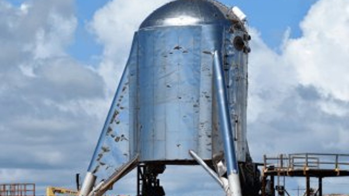 SpaceX'in insanları Mars'a götüreceği aracı alev aldı