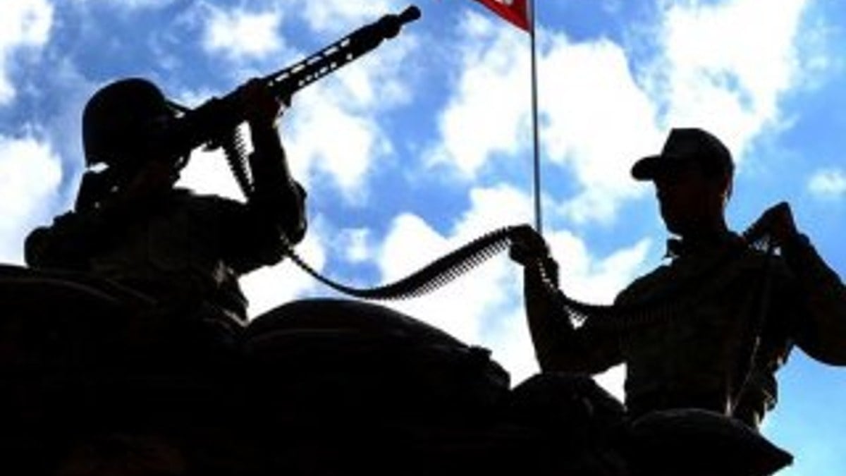 Bagok Dağı'nda teröristlerle çatışma: 1 asker şehit