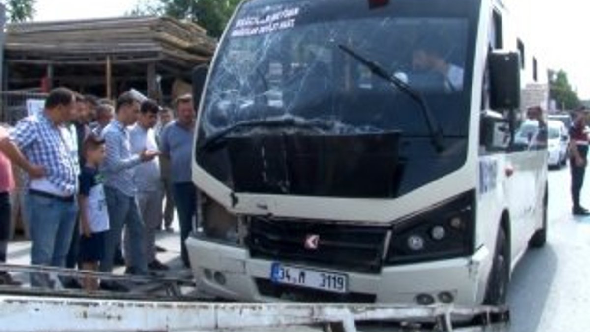 Sultangazi'de kalp krizi geçiren sürücü kaza yaptı