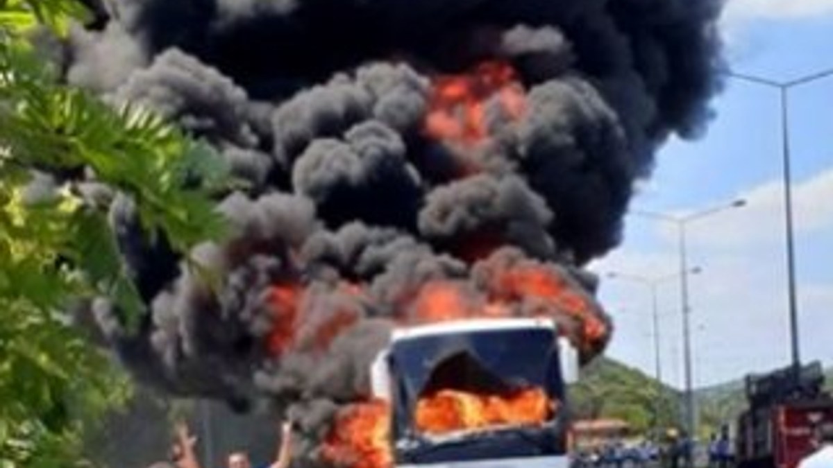 Balıkesir'de yanan otobüste ölenlerin kimlikleri