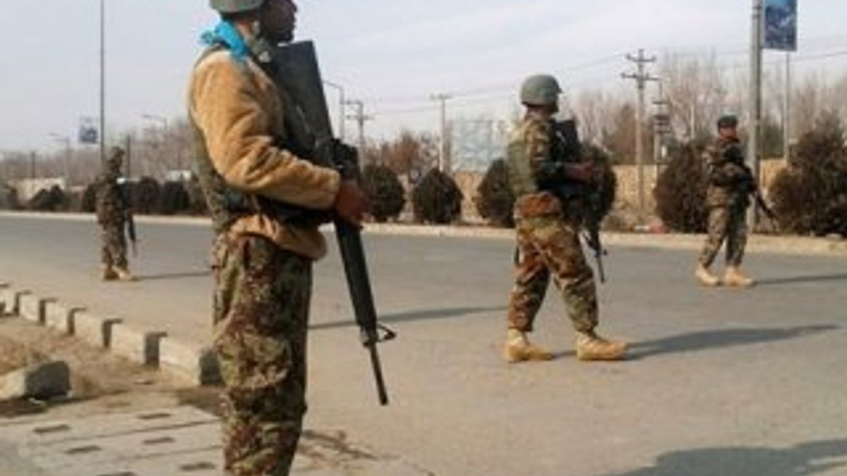 Afganistan'da 7 polis öldürüldü