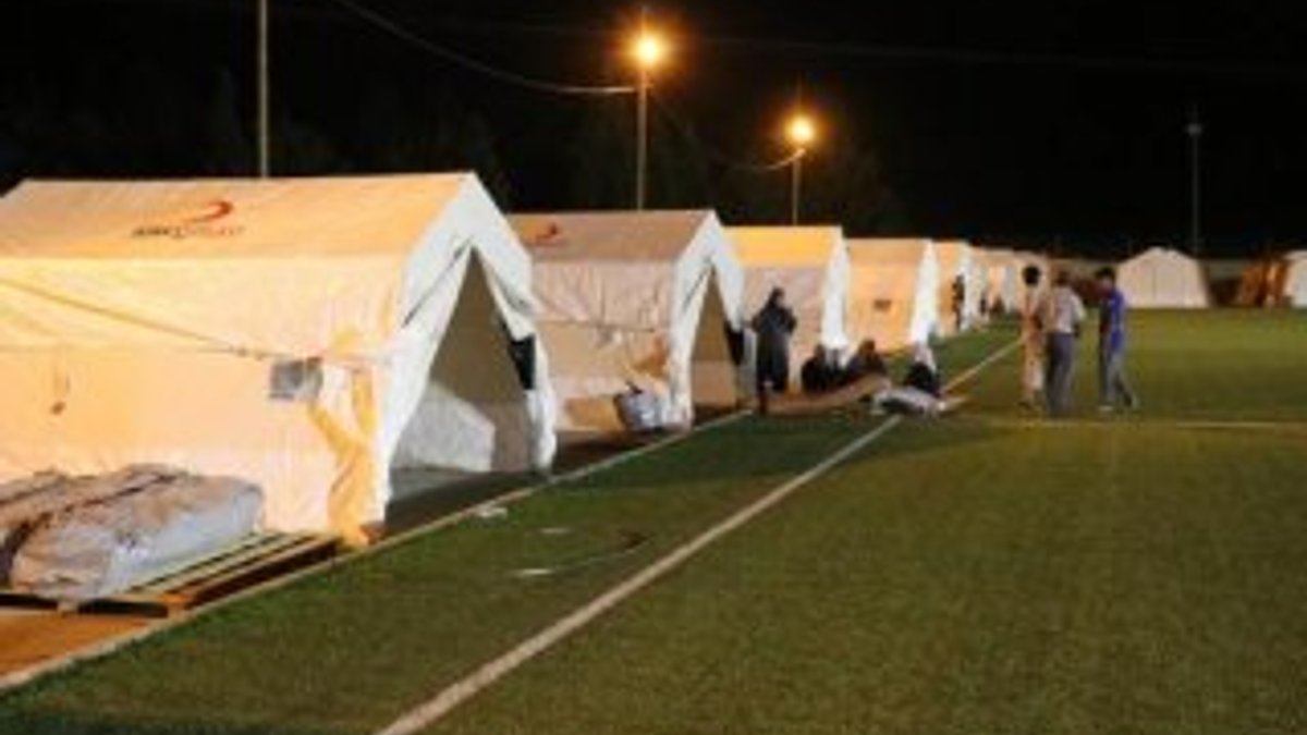Denizli'de deprem bölgesinde 380 çadır kuruldu