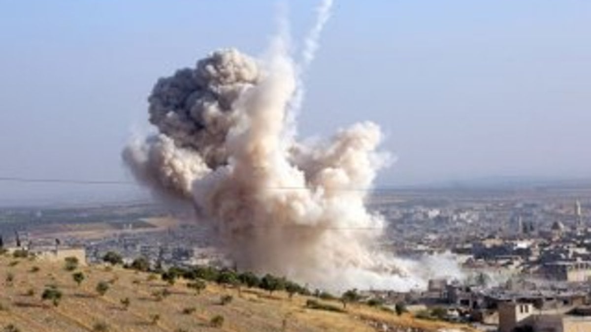 İdlib'de hava saldırıları sürüyor