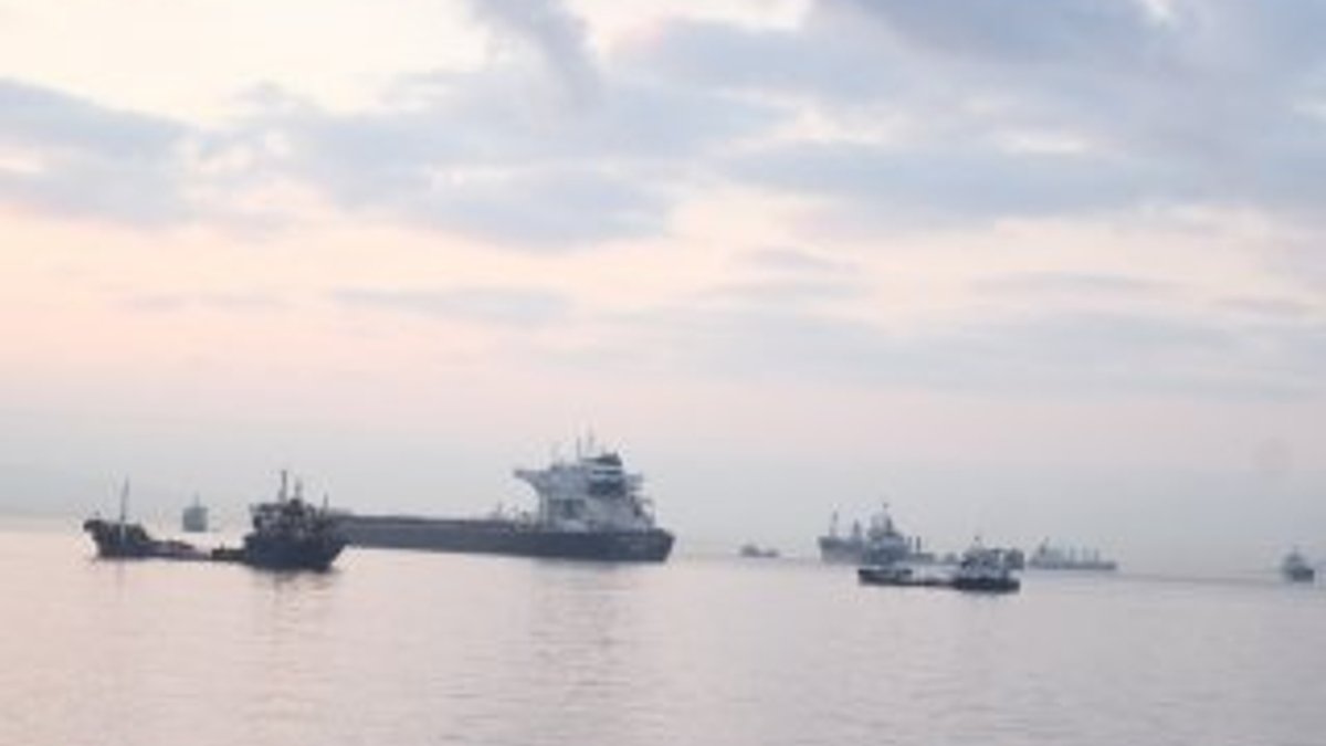 Zeytinburnu’nda çarpışan gemiler gündüz görüntülendi
