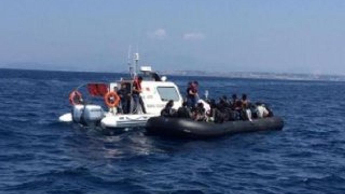 İzmir'de 105 kaçak göçmen yakalandı