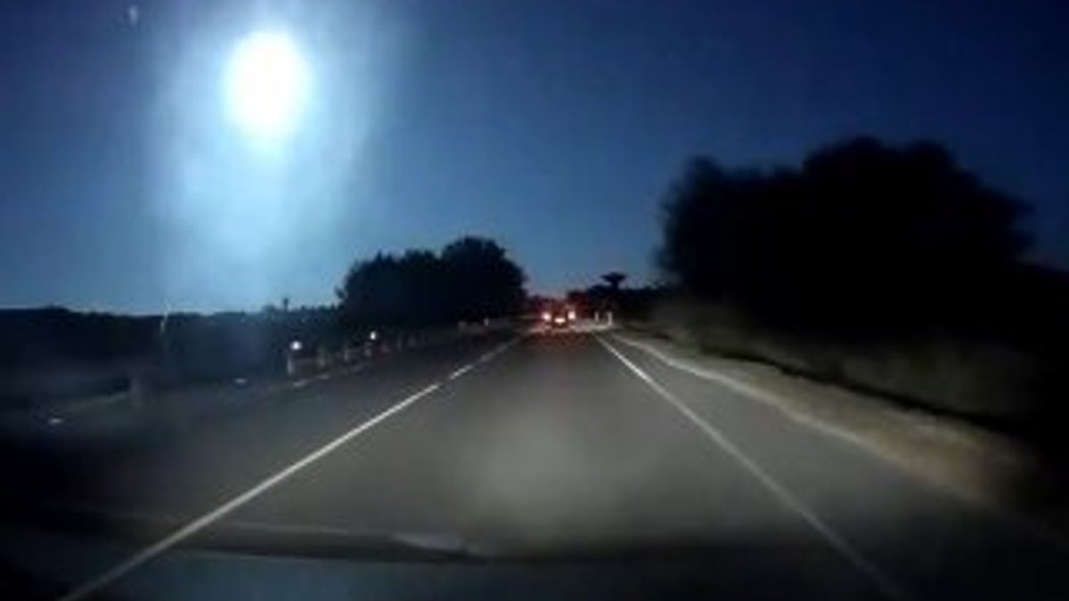 İtalya'da düşen meteor görenleri şaşkına çevirdi