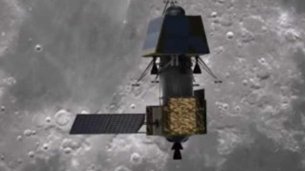 Hindistan'ın uzay aracı Chandrayaan-2 Ay'ın yörüngesinde