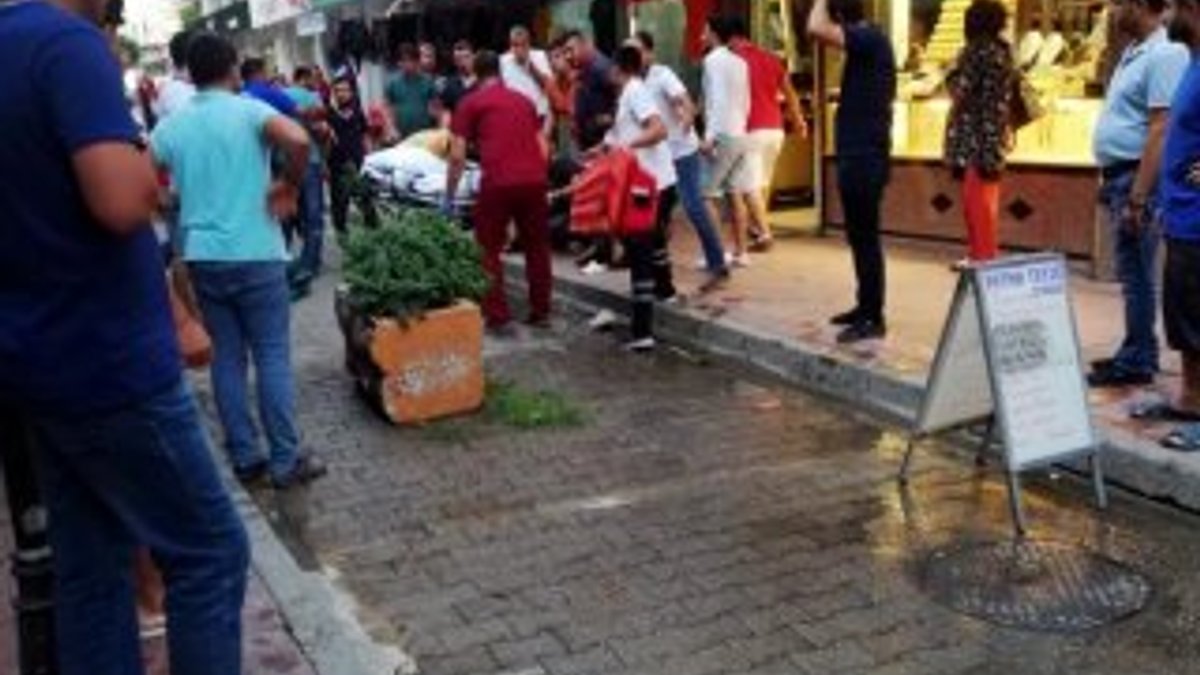 Antalya'da 3. kattan düşen Suriyeli çocuk yaralandı